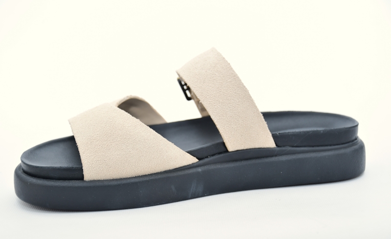 Clarks Aristella Mule